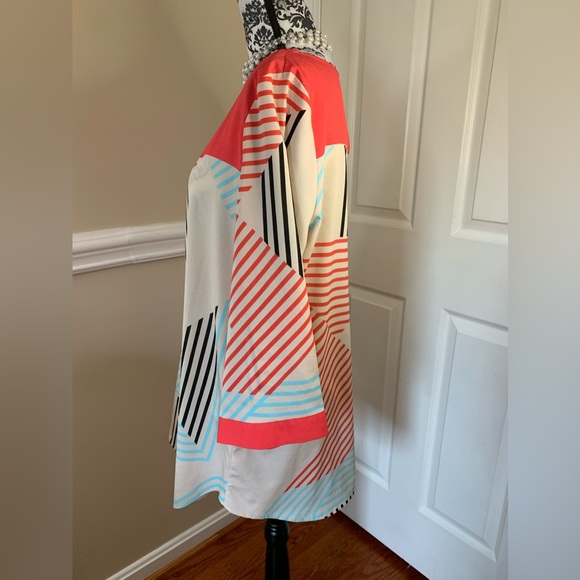 New York and Company- women’s lightweight tunic, size Lg. - Picture 4 of 10